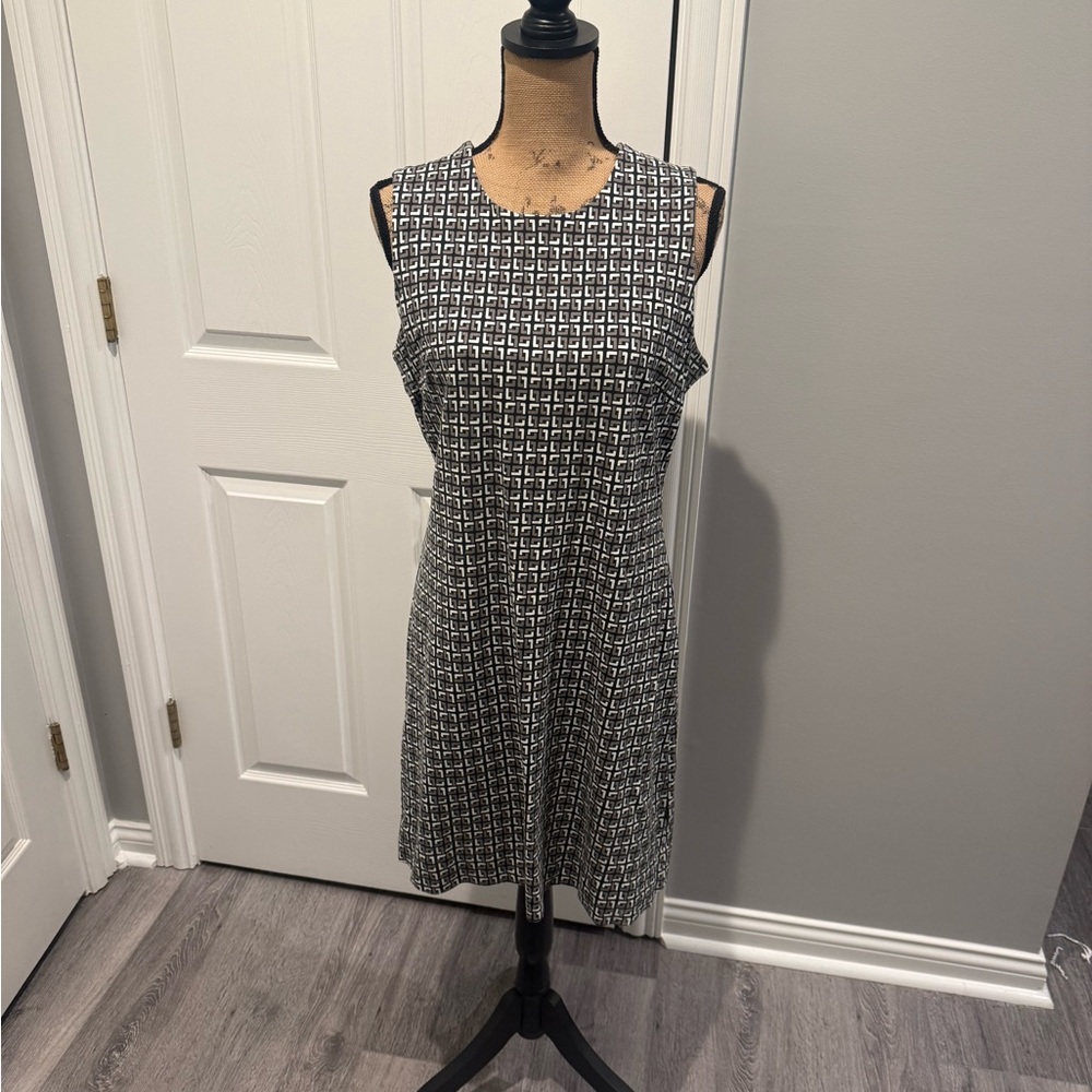 Banana Republic Black and White Geometric Midi Dress